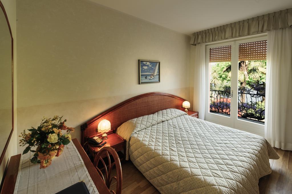 Hotel Garden Zorzi San Felice del Benaco Kamer foto