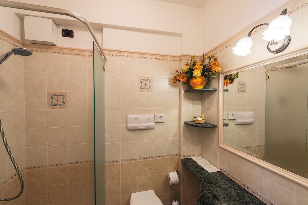 Hotel Garden Zorzi San Felice del Benaco Kamer foto
