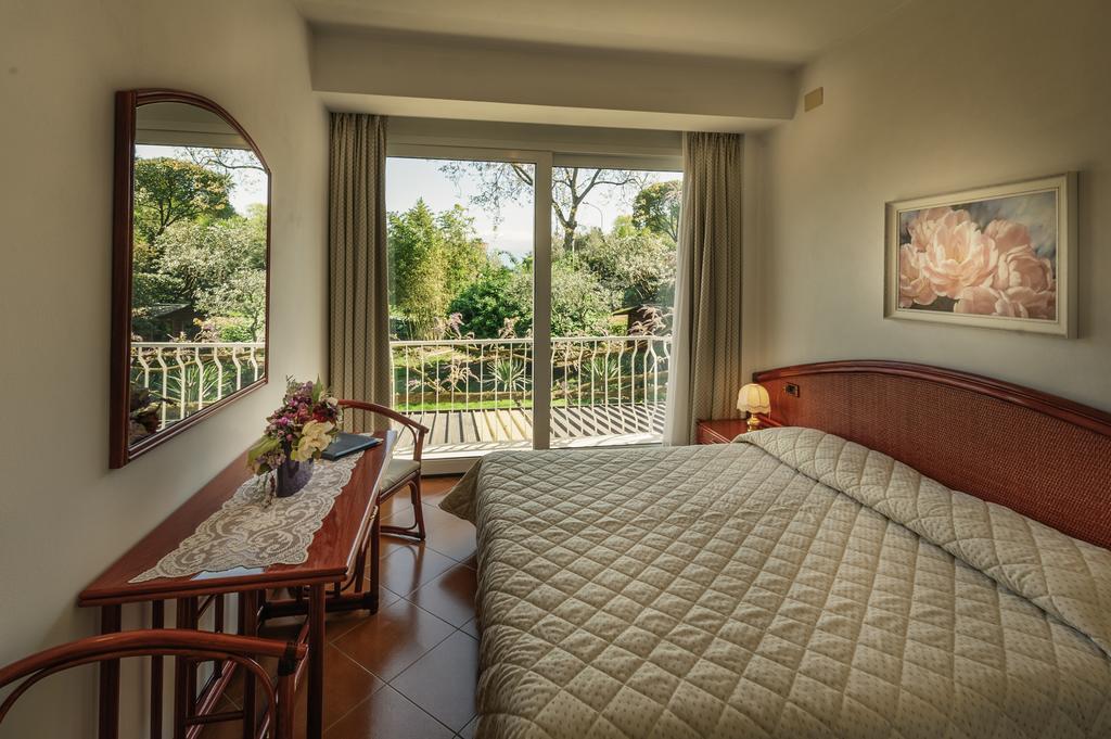 Hotel Garden Zorzi San Felice del Benaco Kamer foto
